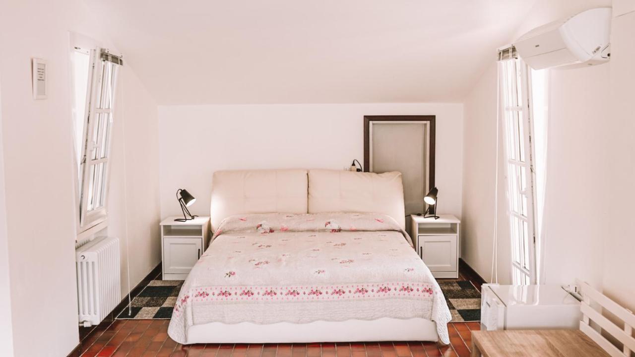 Casa Zoe Διαμέρισμα Lezzeno Εξωτερικό φωτογραφία